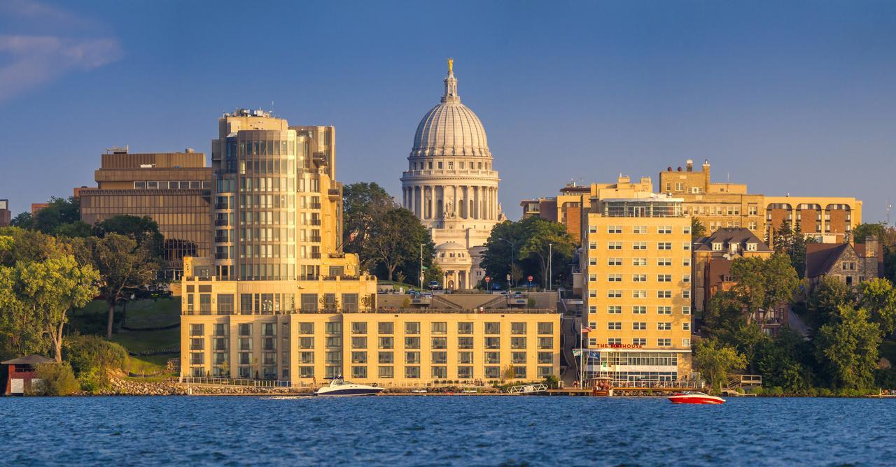 The Edgewater Hotel Мадисън Екстериор снимка