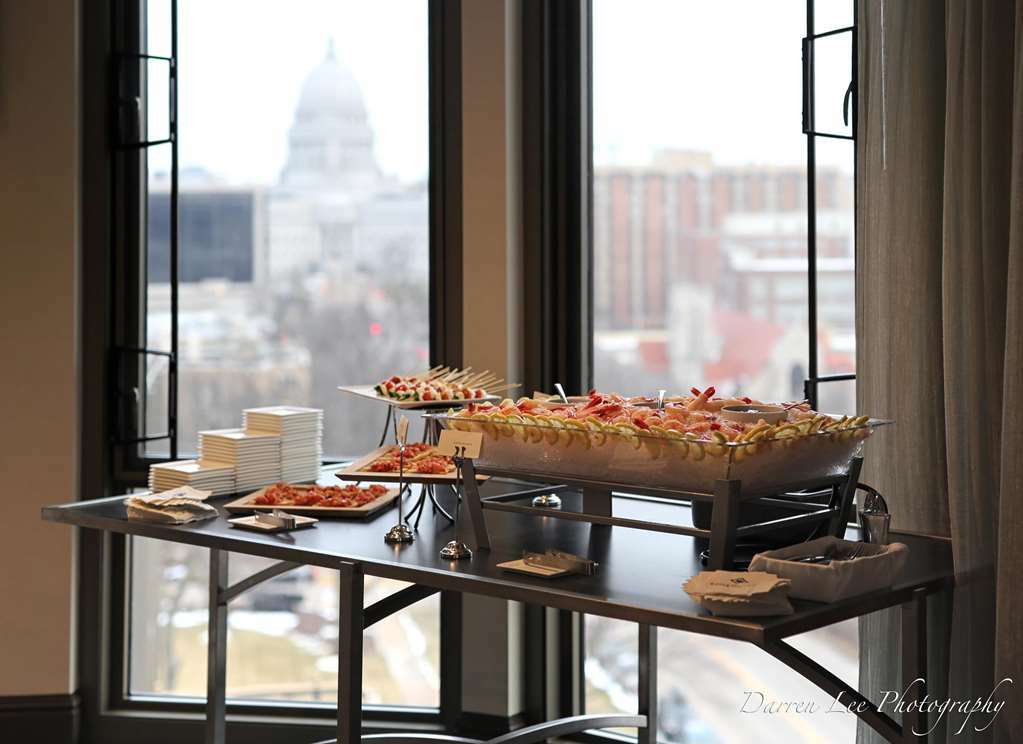 The Edgewater Hotel Мадисън Ресторант снимка