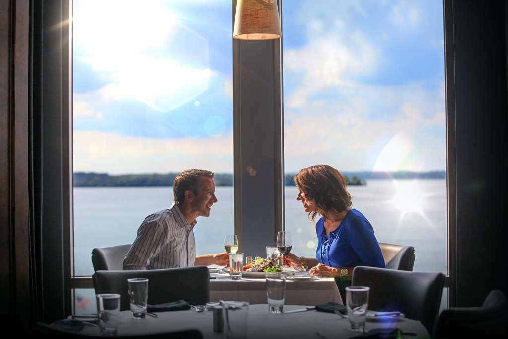The Edgewater Hotel Мадисън Ресторант снимка